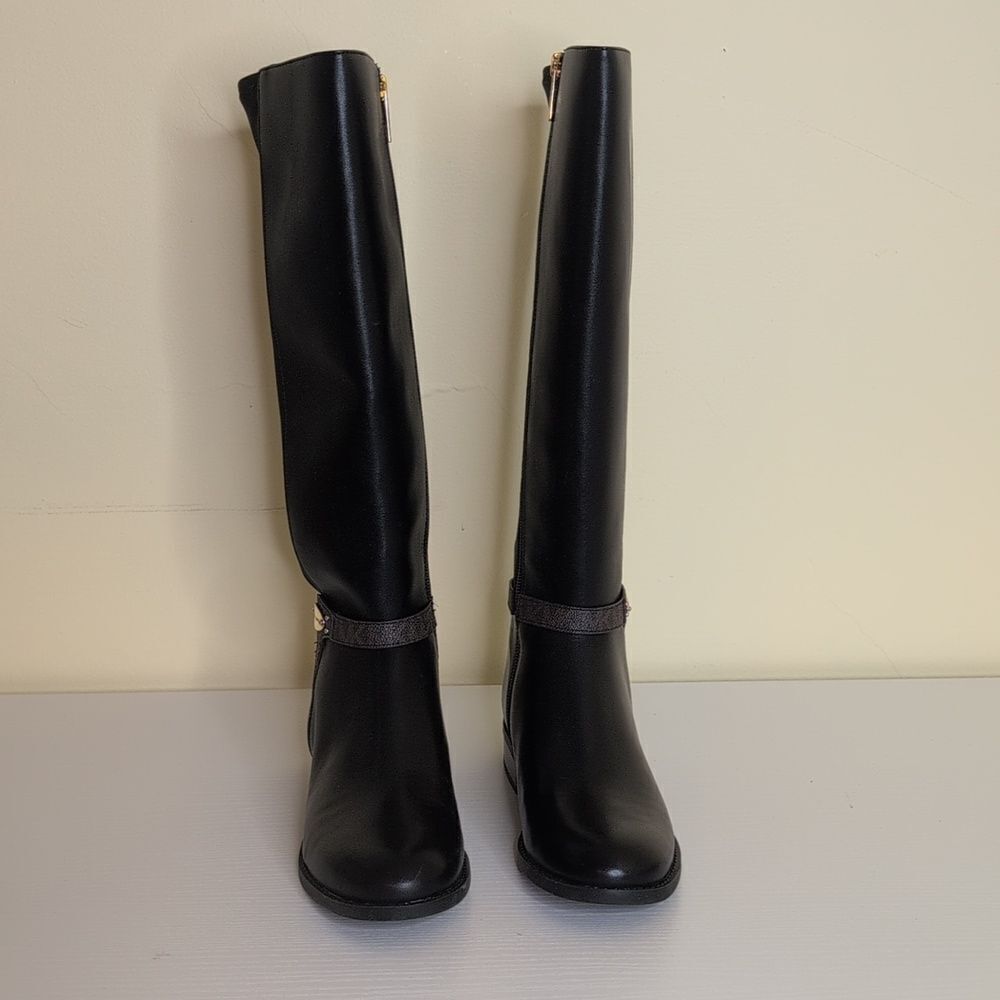 Michael Kors 5.5 Finley Leather Boot In Black/Brown, NEW In Box - Picture 3 of 16